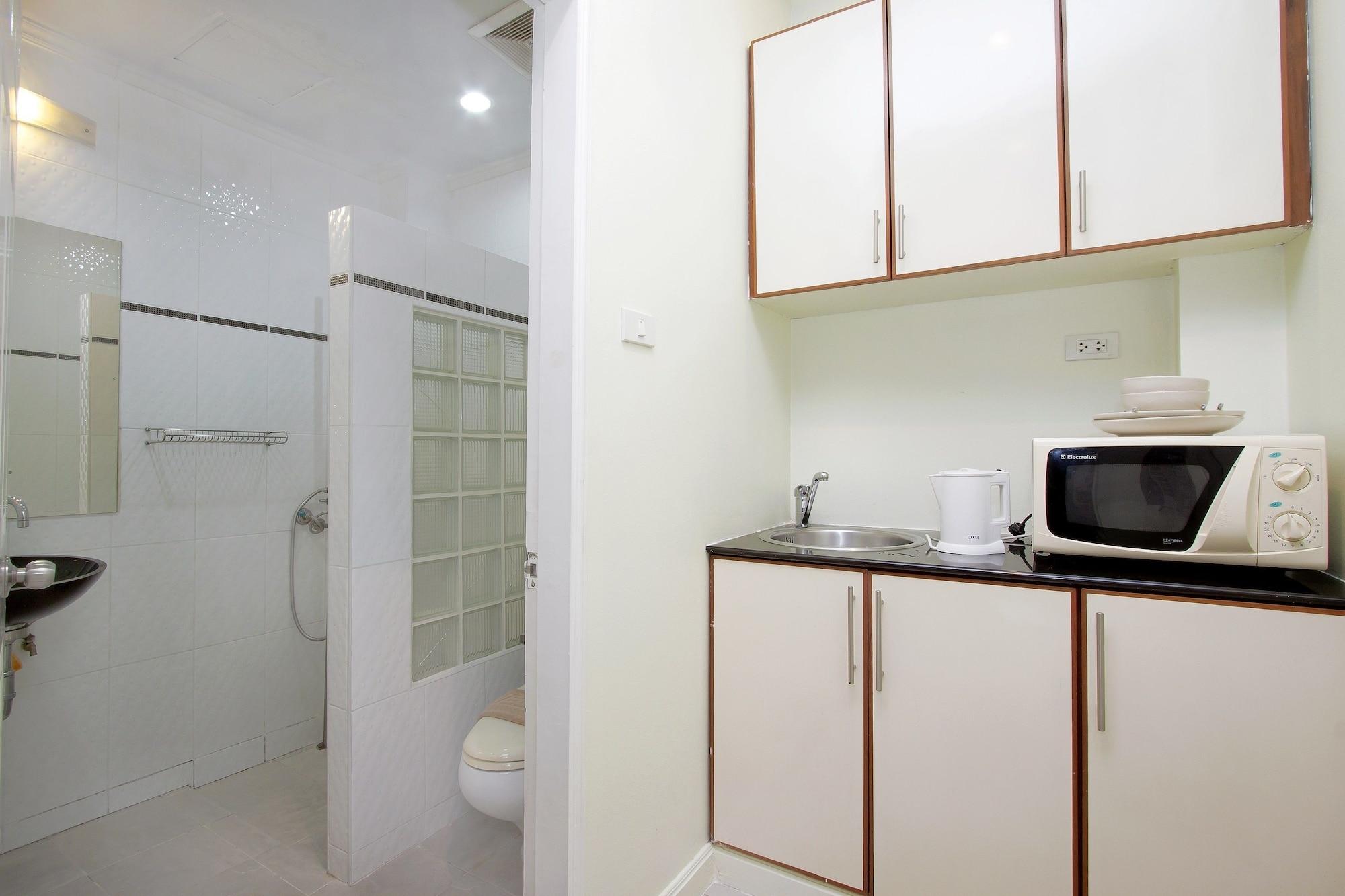 Argyle Apartments Pattaya Exterior photo