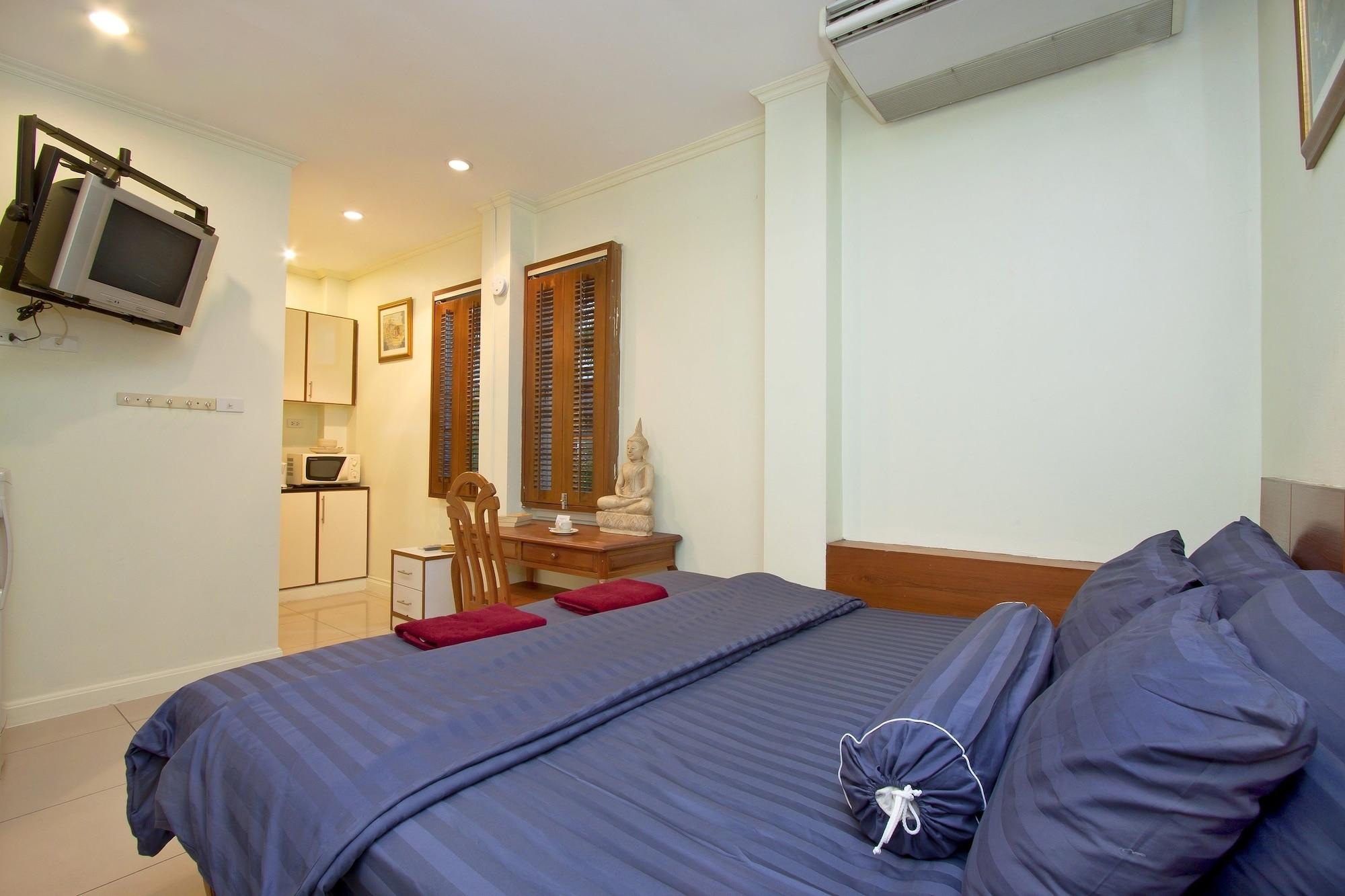 Argyle Apartments Pattaya Exterior photo