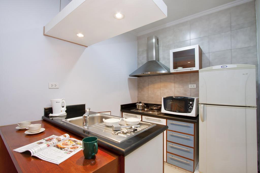 Argyle Apartments Pattaya Exterior photo