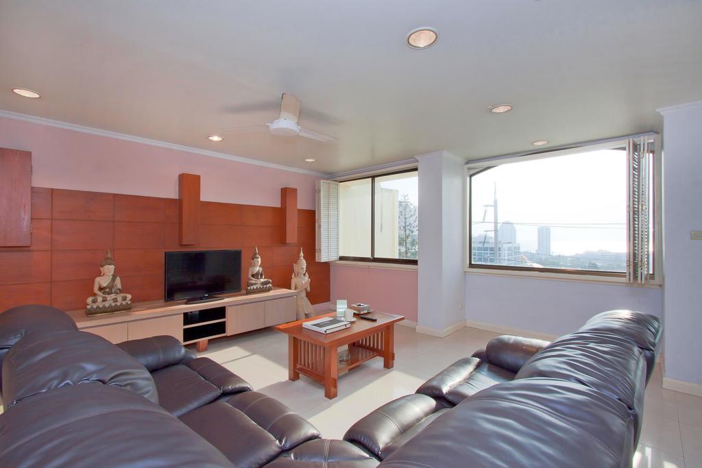 Argyle Apartments Pattaya Exterior photo