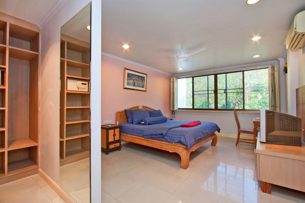Argyle Apartments Pattaya Exterior photo