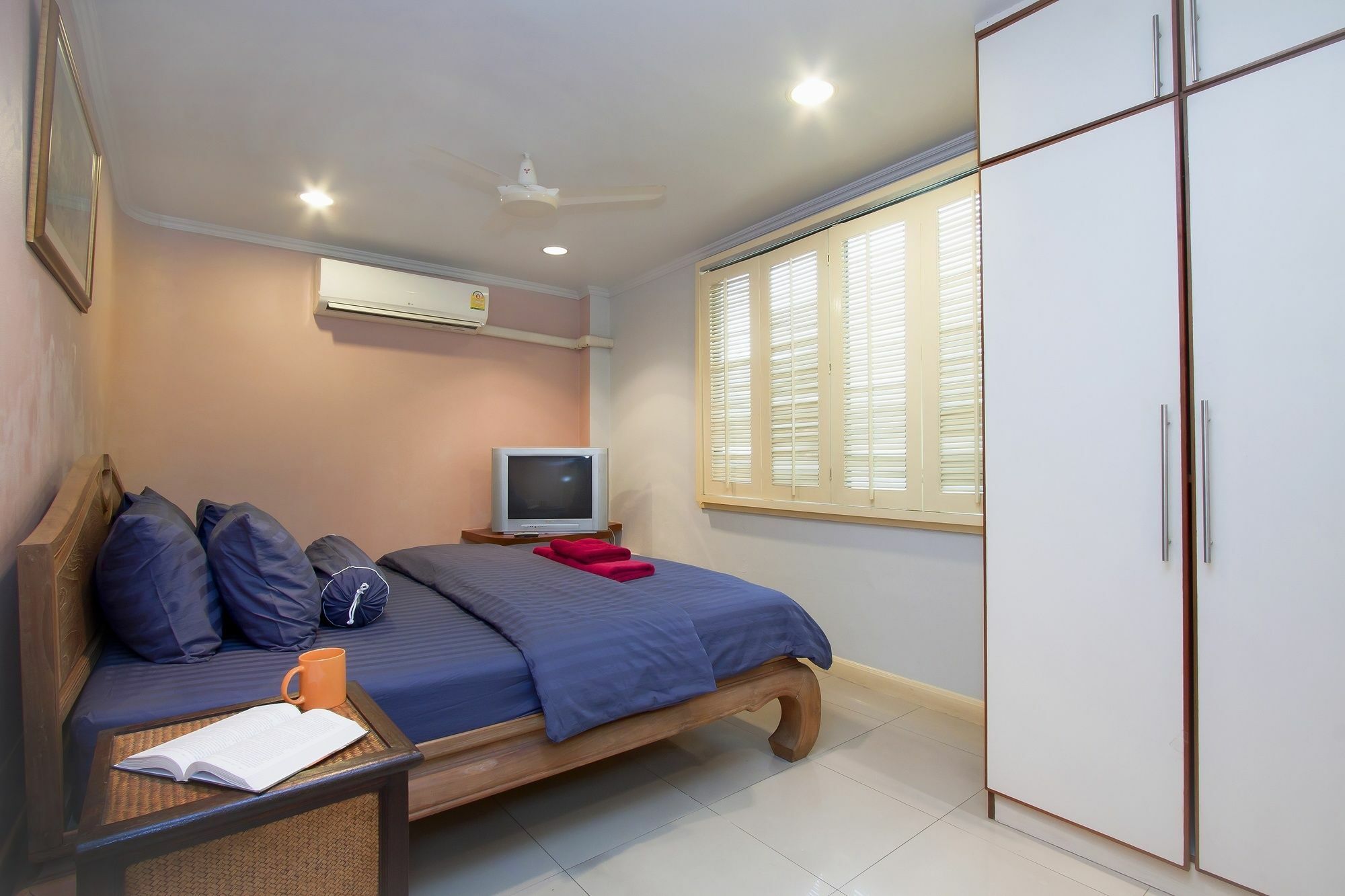 Argyle Apartments Pattaya Exterior photo