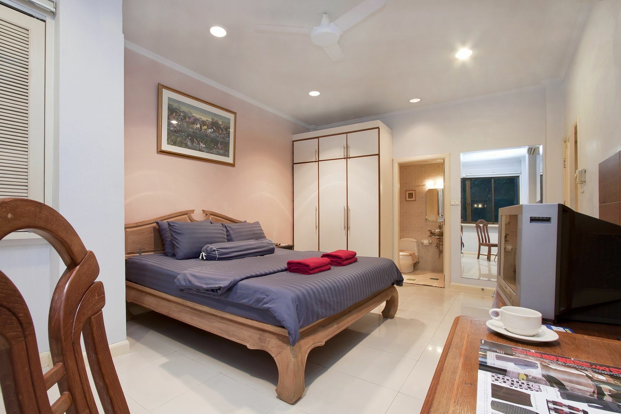Argyle Apartments Pattaya Exterior photo