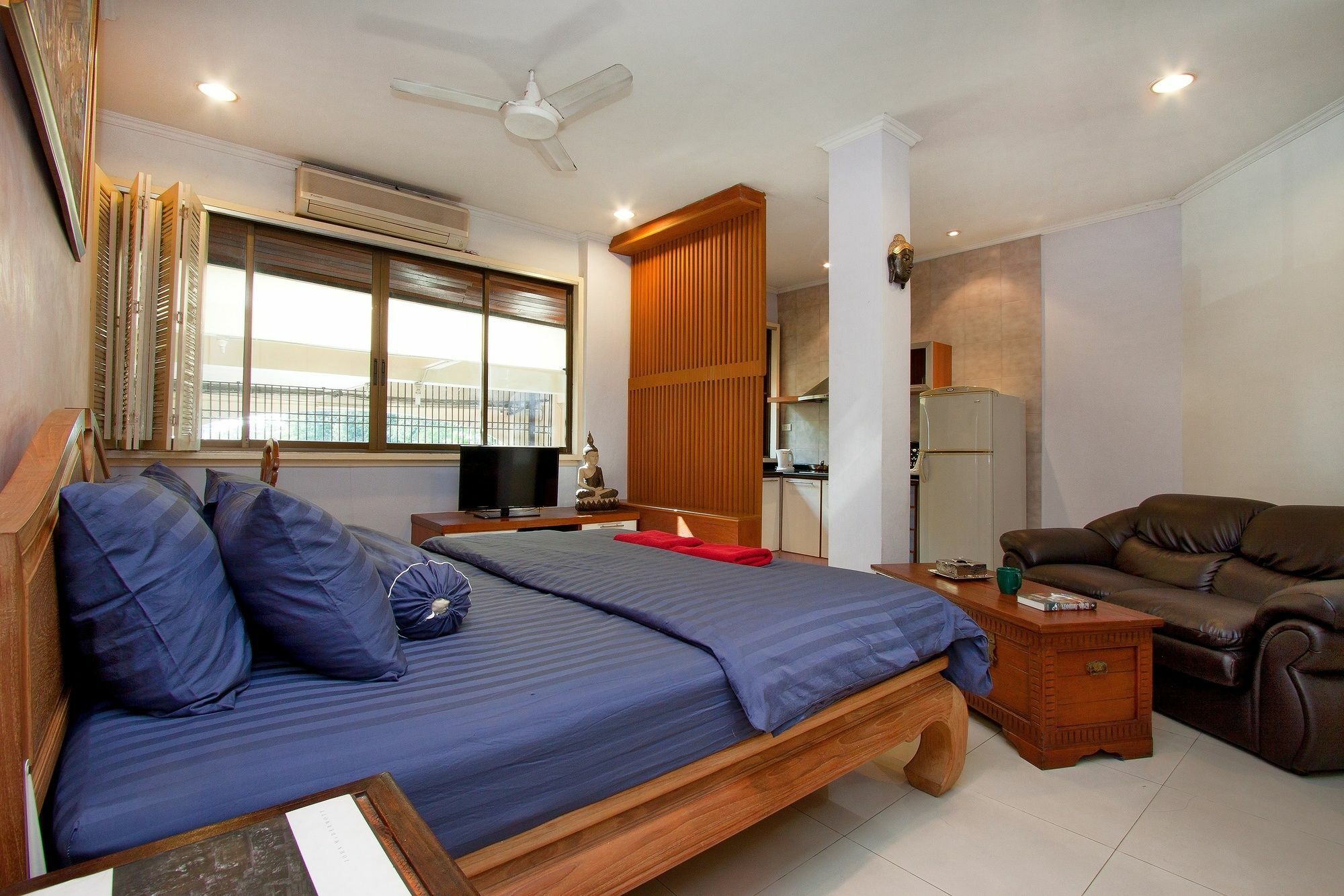 Argyle Apartments Pattaya Exterior photo