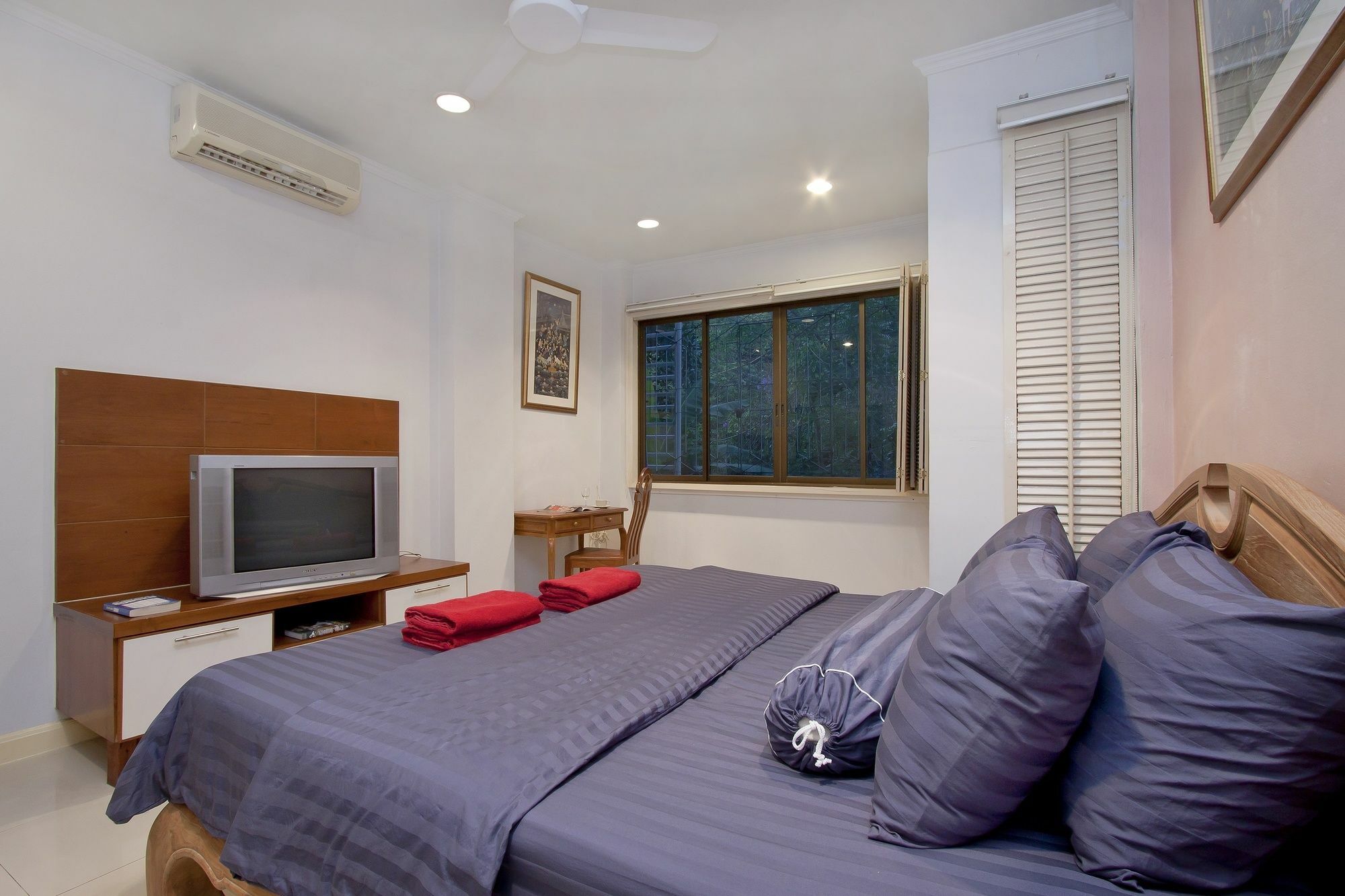 Argyle Apartments Pattaya Exterior photo