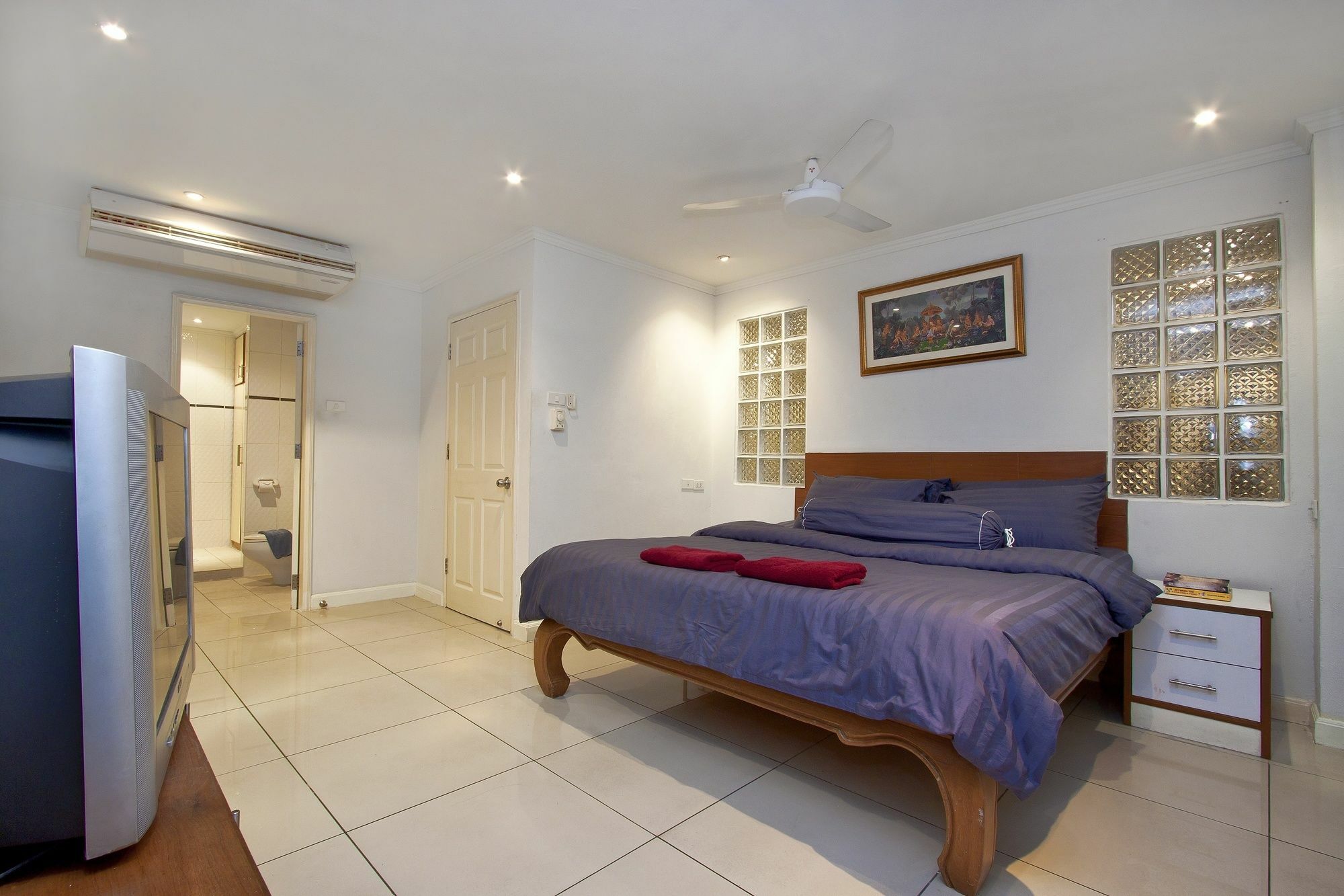 Argyle Apartments Pattaya Exterior photo