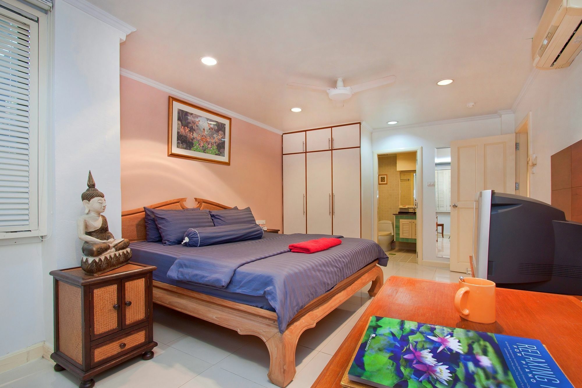 Argyle Apartments Pattaya Exterior photo