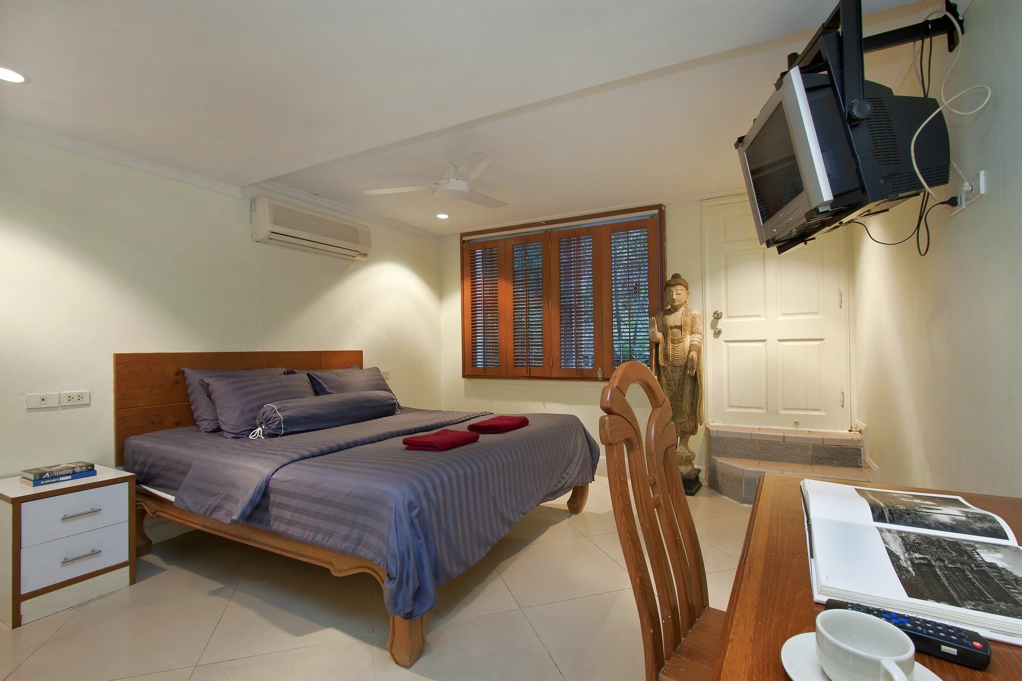 Argyle Apartments Pattaya Exterior photo