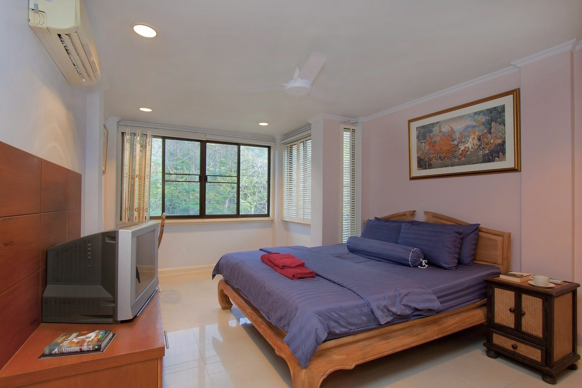 Argyle Apartments Pattaya Exterior photo
